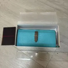Samantha Thavasa Deluxe 長財布のサムネイル