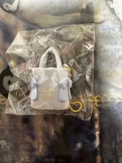 メゾンドフルールガチャガチャ　ダブルリボンギャザートートバッグミニチュアチャーム