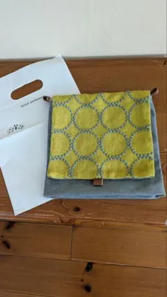 ミナ・ペルホネンの生地（tambourine）ポシェット