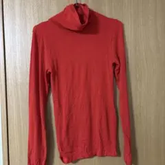UNIQLO 赤 タートルネック 長袖