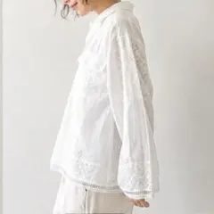 BEAUTY&YOUTH レースドッキング フレアシャツ ホワイト FREEのサムネイル