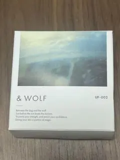 & WOLF UF-002 リキッドファンデーション light beigeのサムネイル