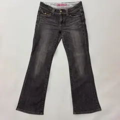 Item thumbnail for item 42426a58-79af-4d40-877c-fd1dad15e1c3