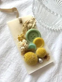 ボタンデザインアロマワックスサシェ