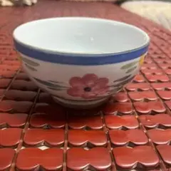 手描き花柄の陶器茶碗3