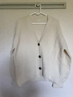 GU ニットカーディガン　アイボリー