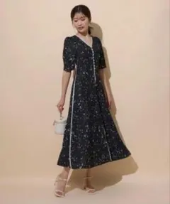 新品同様　アプワイザーリッシェ　配色ライン　レディワンピース　SS