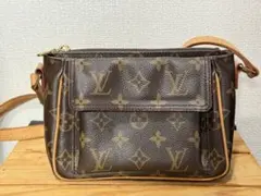 【良品】 ルイヴィトン　ヴィバシテPM ショルダーバッグ　モノグラム　週末限定！ ルイ・ヴィトン(LOUIS VUITTON)ルイ・ヴィトン ヴィバシテPM