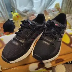 アディダス ランニングシューズ コアランナー 23.5cm ピンク 黒