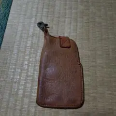 本革の小物入れ