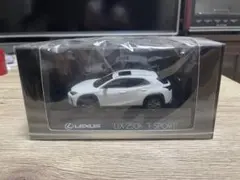 1/43 京商 レクサス UX Version L ソニックチタニウム 1/43 京商 レクサス UX Version L ソニックチタニウム