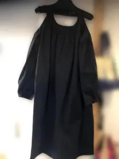 CAARA ブラック ワンピース Sサイズ