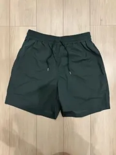 DIGAWEL ショートパンツ グリーン サイズ3のサムネイル