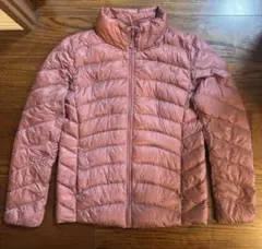 UNIQLOウルトラライトダウンピンク スタンドカラー