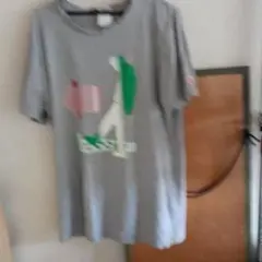 GAP グレー グラフィックTシャツ