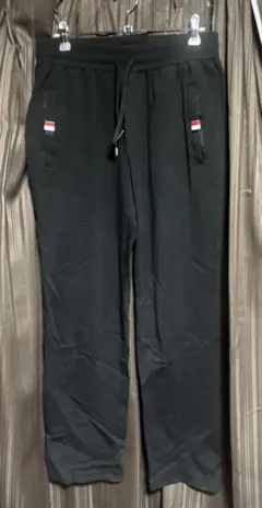 値下げ！ブラックスウェットパンツ ジッパーポケット付き