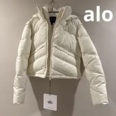 さ*え様 【美品】alo yoga アローヨガ ダウンジャケット クロップド丈 Alo Yoga ジャケット アウター ダウン アローヨガ (ALO Yoga