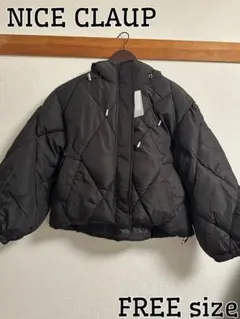 ダウンジャケット　黒