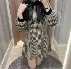 evelyn 編み上げティアードワンピース 千鳥柄 編み上げティアードワンピース｜evelyn（エブリン）公式通販サイト