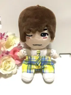 なにわ男子　ちびぬい　ぬい服　ボンボンボヤージュ　チェック柄　サロペット　衣装