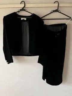 Soir Lyrique 黒 ベルベット セットアップ