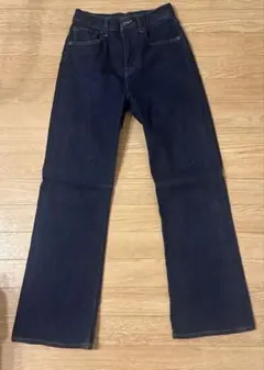 UNIQLO ストレートデニム 22 (56cm) ダークブルー