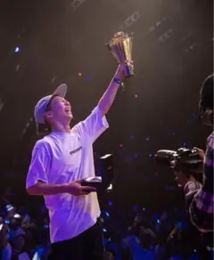 美品　Tシャツ　The_D.Soraki グレー