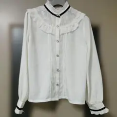 美品　アクシーズファム　ホワイトレースフリル襟長袖シャツ