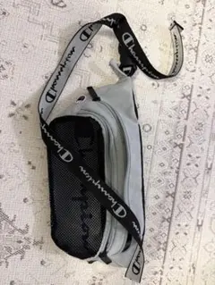 Champion メッシュポケット ショルダーバッグ グレー