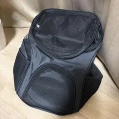 ペットリュック型のサムネイル