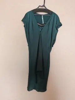 ダークグリーン Vネック パーティードレス