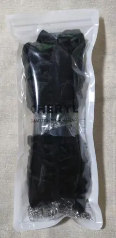 ブラックベルベットフリルのスマホストラップ