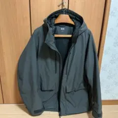 UNIQLO XL ハイブリッドダウンパーカー　ダークグレー ダウンジャケット