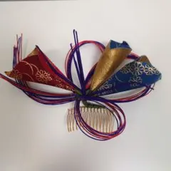 花模様の和装髪飾り 赤 青 金 紫