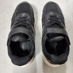 スニーカー　23センチ　ブラック　キッズ　靴