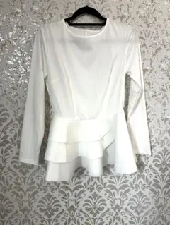 フリル長袖トップス　ブラウス
