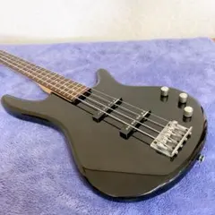 Ibanez GSR320-BKN エレキベース ラメ入りブラック 4弦のサムネイル