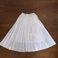 ユニクロ　プリーツスカート　ロング　白