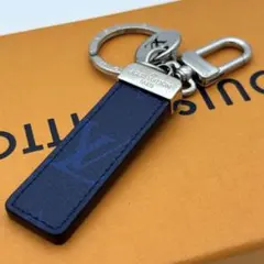 ヴィトン LOUIS VUITTON キーリング ブルー ネオLV - メルカリ