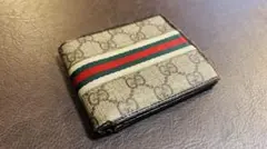 GUCCIグッチ 二つ折り財布 GGキャンバス 小銭入れ