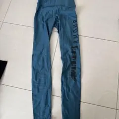UNDER ARMOUR ダークブルー タイツ SM