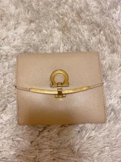 SalvatoreFerragamo レディースパイソン二つ折り財布新品未使用 SalvatoreFerragamo レディースパイソン二つ折り財布新品未使用
