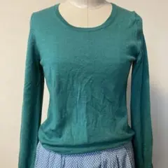 ユニクロ　薄手ニット　ウール100% グリーン