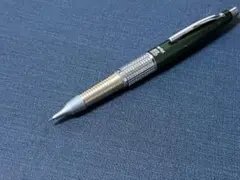 Item thumbnail for item e678bf48-ae4b-469d-9b30-40e589c4b7ae