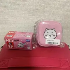ドリーム トミカ SP ちいかわ カラビナつき 刺繍スクエア ミニ ポーチ ２点