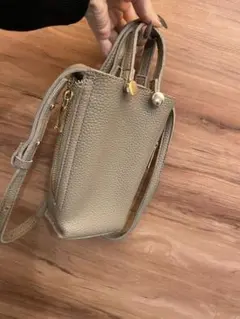 美品　アズールバイマウジー　レザーショルダーミニバッグ