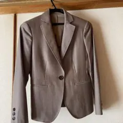 ニューヨーカーのスカートスーツ