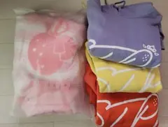 すとぷり パーカー パジャマ 4点セットのサムネイル