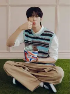 ZARAベスト/ピョンウソク バンスキンロビンスPR着用同品