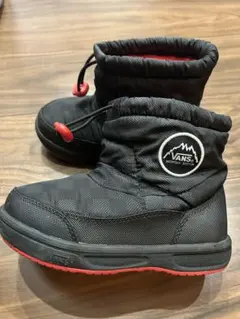 VANS 子供用スノーブーツ ブラック✖️レッド　18センチ